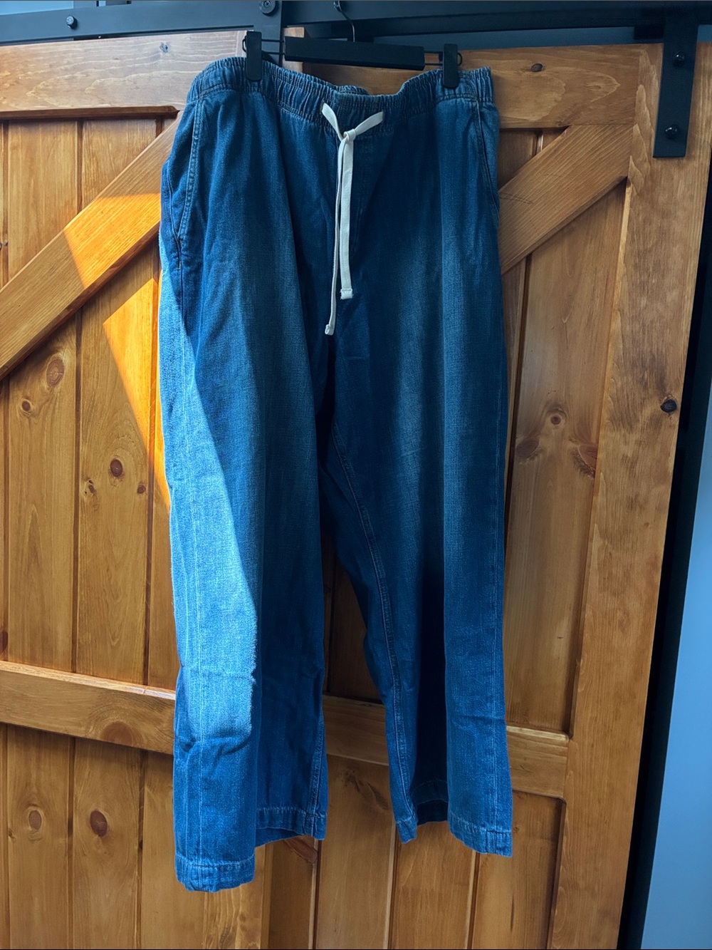 GAP Women's Blue Drawstring Denim Jogger Jeans